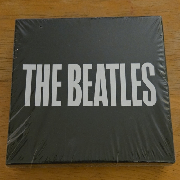 THE BEATLES Set Of Four Coaster Set - Brand New In Package. - Picture 2 of 8
